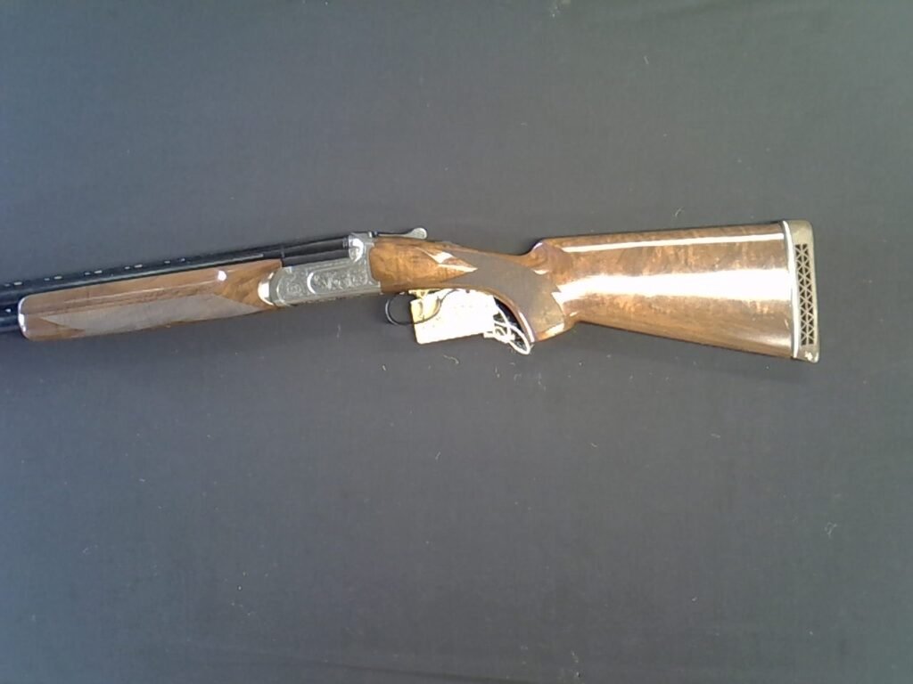 Gun Auctions with Manley and Colwell.