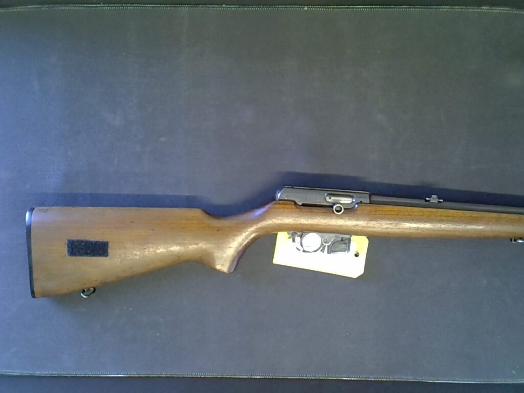 Gun Auctions with Manley and Colwell.Brno 581 Semi Auto