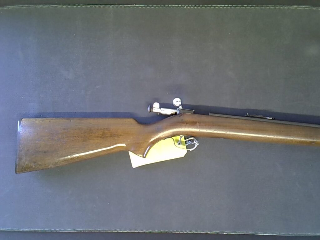 Gun Auctions with Manley and Colwell.Winchester 67
